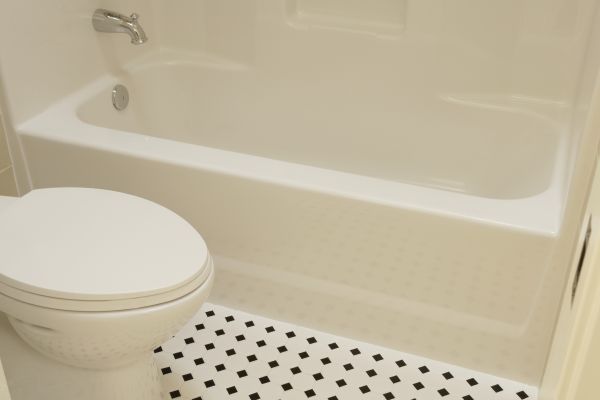 Longmont Bathtub Refinishing